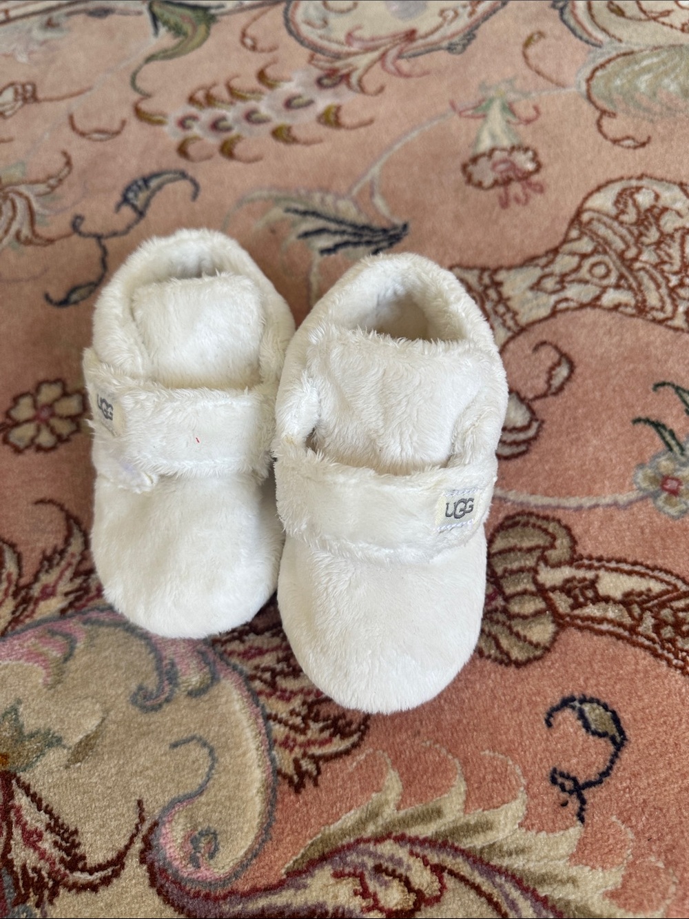 UGG Kids Cream Plush Slip-On Slippers